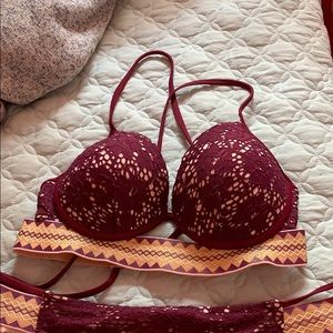 Shade and shore bikini set